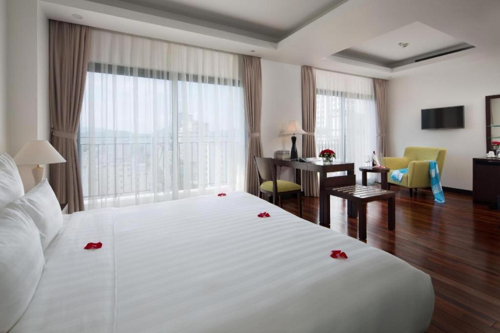Legendsea Hotel Nha Trang Exterior foto